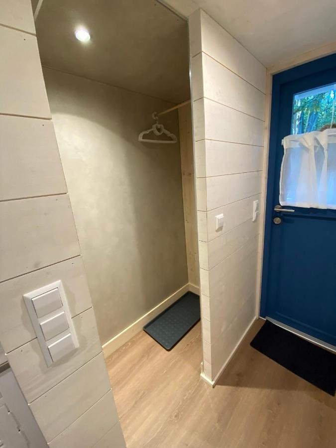 هام Tiny House Ems Im Pier9 Tiny House Hotel المظهر الخارجي الصورة